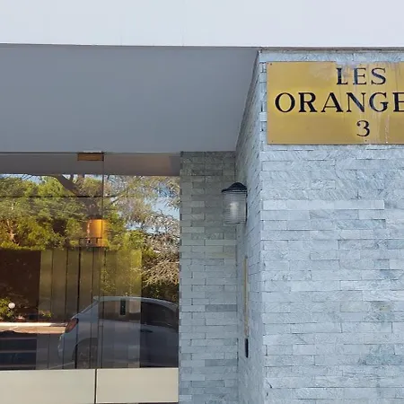 Apartament Les Orangers - - Sea View- Swimming Pool - Free Parking -