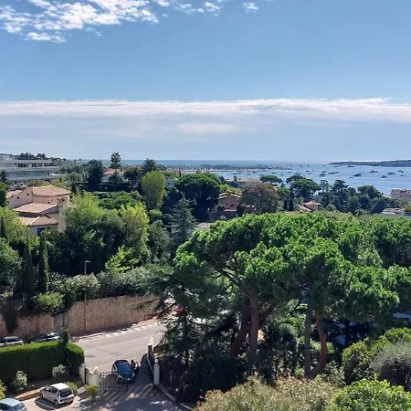 Les Orangers - - Sea View- Swimming Pool - Free Parking - *