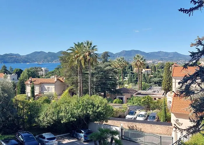 Lejlighed Les Orangers - - Sea View- Swimming Pool - Free Parking - *