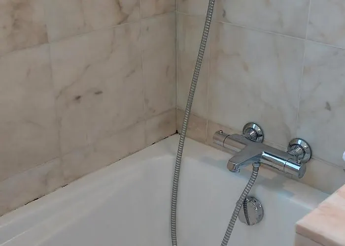 Les Orangers - - Sea View- Swimming Pool - Free Parking - Cannes