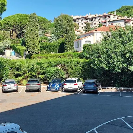 Apartamento - Sea View- Swimming Pool - Parking - *